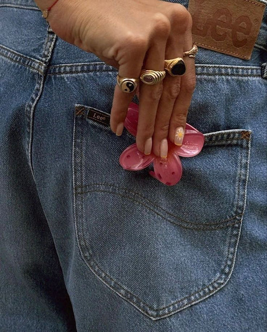 Bloom claw clip in watermelon
